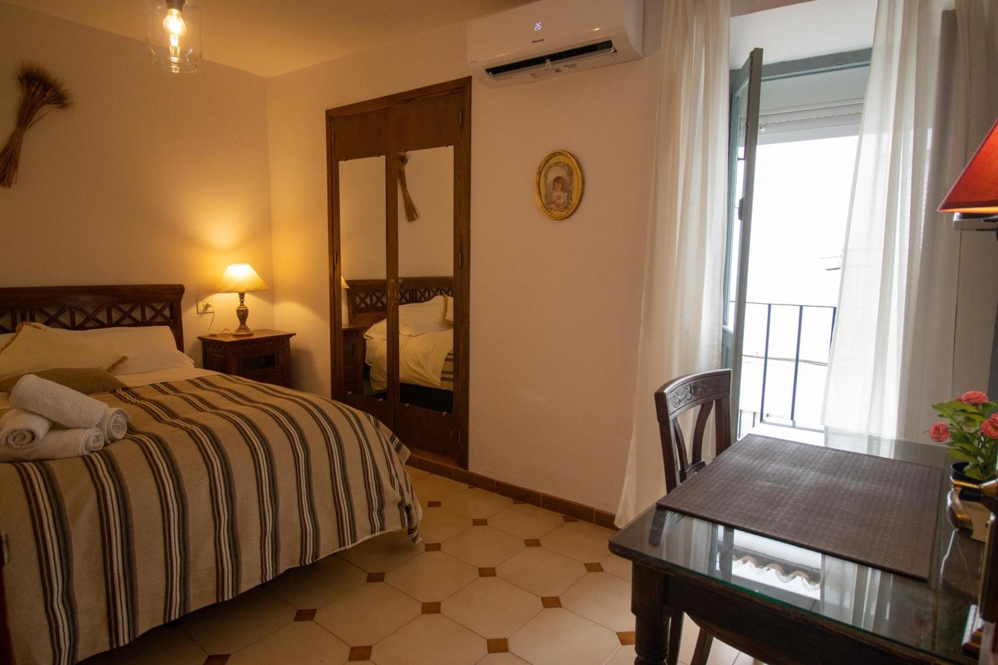 La Casa De La Lela Villa Setenil De Las Bodegas Ruang foto